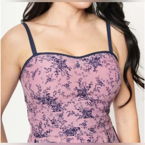 Unique Vintage | Purple & Navy Floral Pocket Mini Dress - Picture 3 of 3